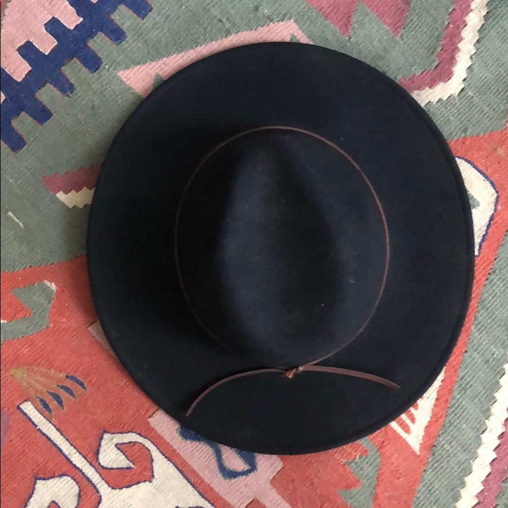 Black wool hat
